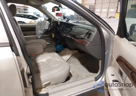 2010 Mercury Grand Marquis Ls (Fleet Only) из США, поврежденный, VIN 2MEBM7FV6AX633841